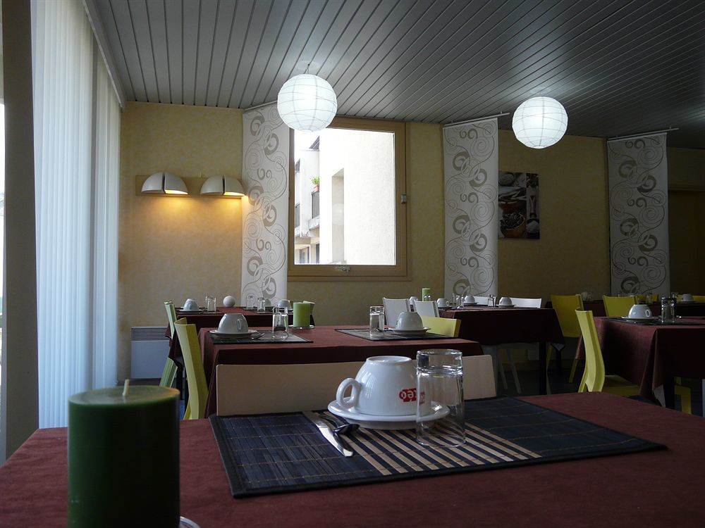 שוד-אג Brit Hotel Du Ban מראה חיצוני תמונה