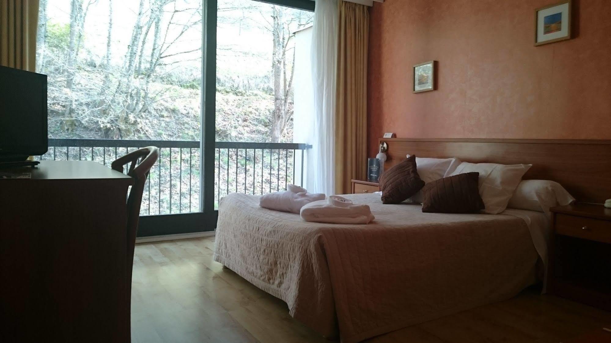 שוד-אג Brit Hotel Du Ban מראה חיצוני תמונה