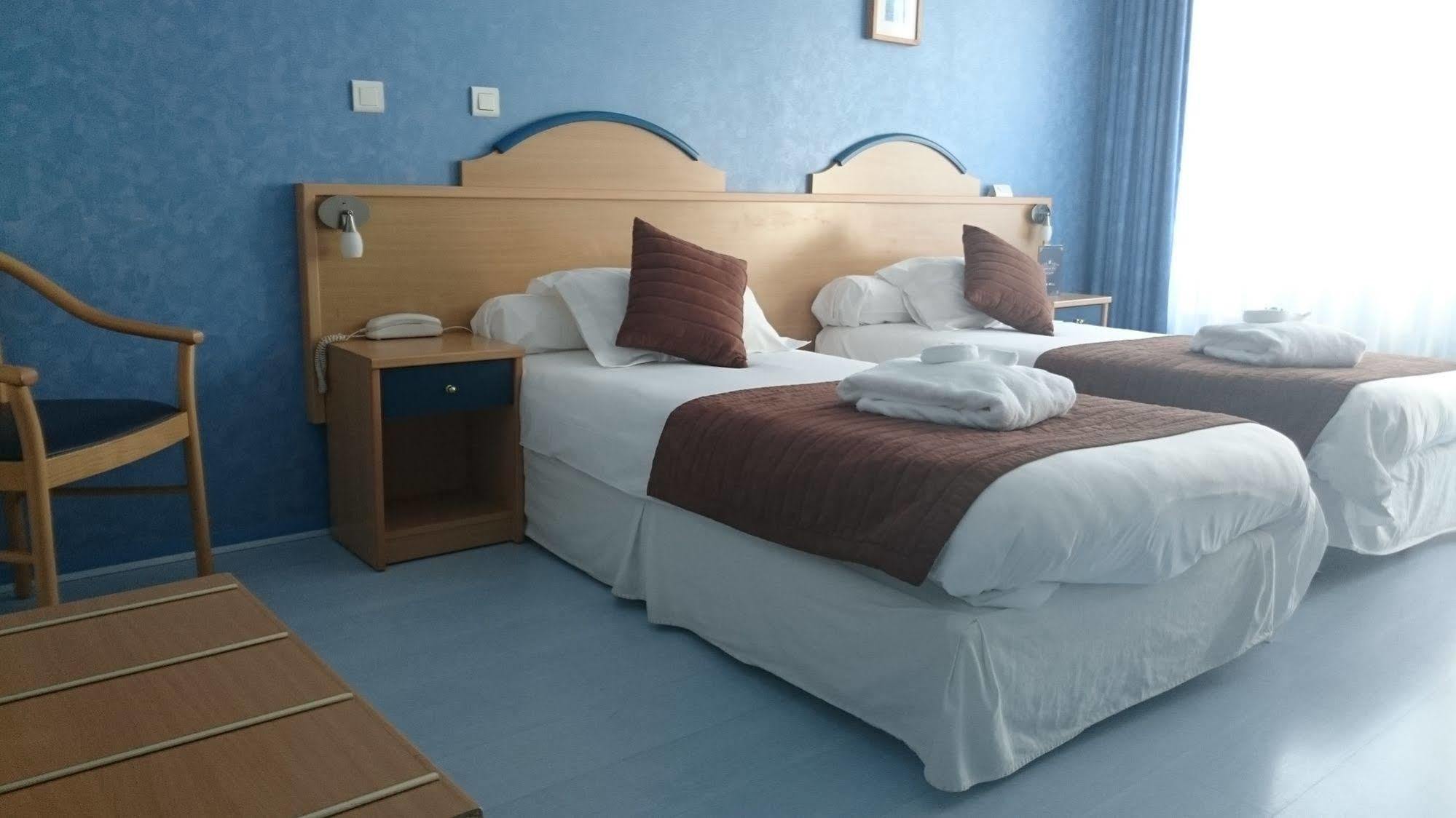 שוד-אג Brit Hotel Du Ban מראה חיצוני תמונה