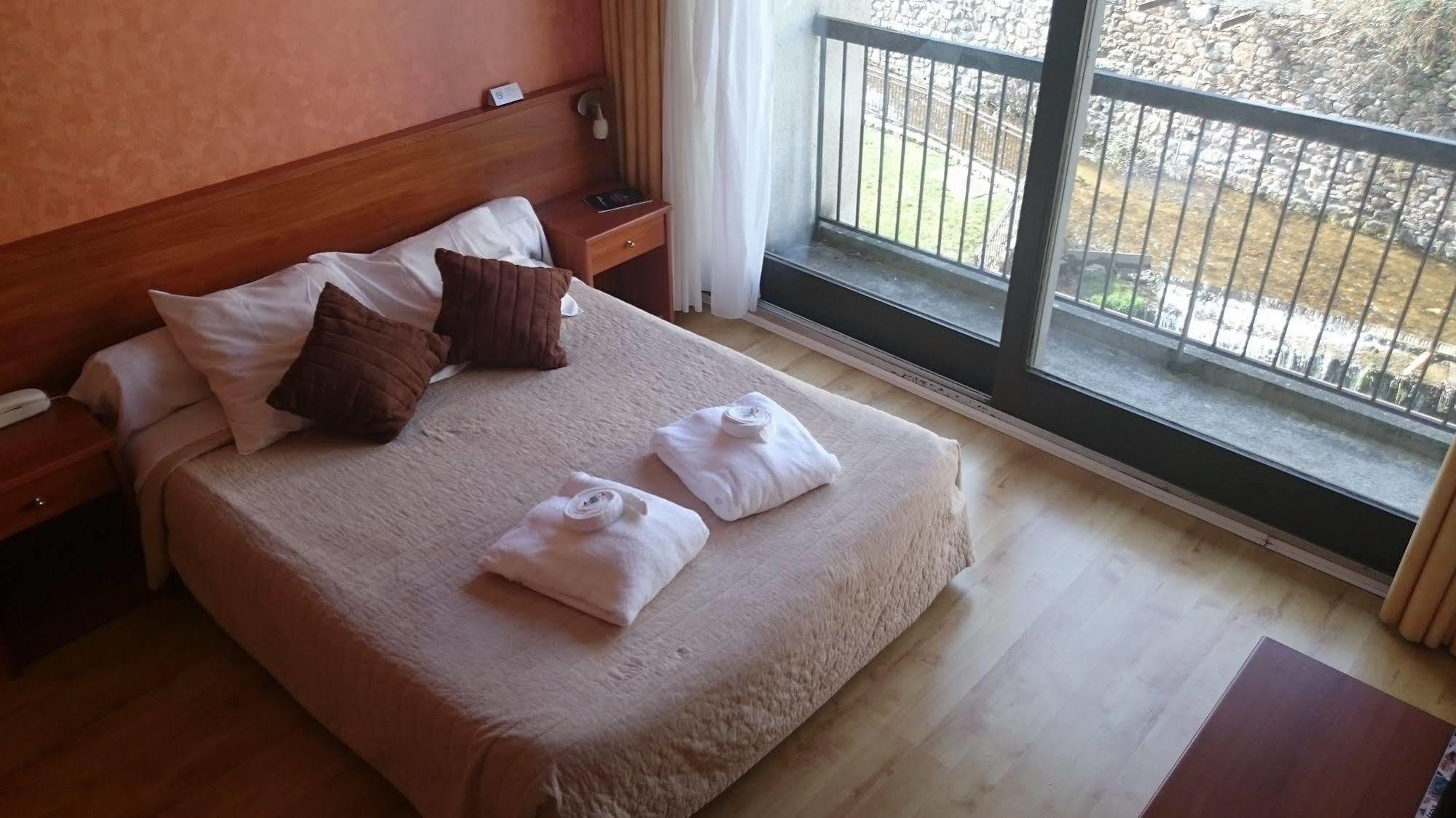 שוד-אג Brit Hotel Du Ban מראה חיצוני תמונה