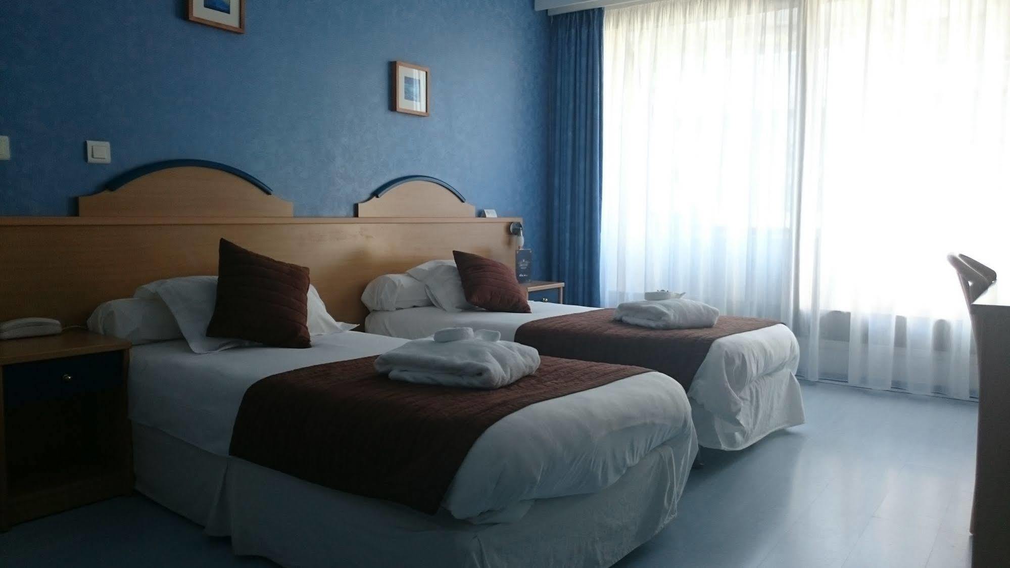 שוד-אג Brit Hotel Du Ban מראה חיצוני תמונה